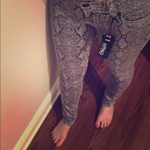 BUFFALO DAVID BITTON~ low rise skinny pant